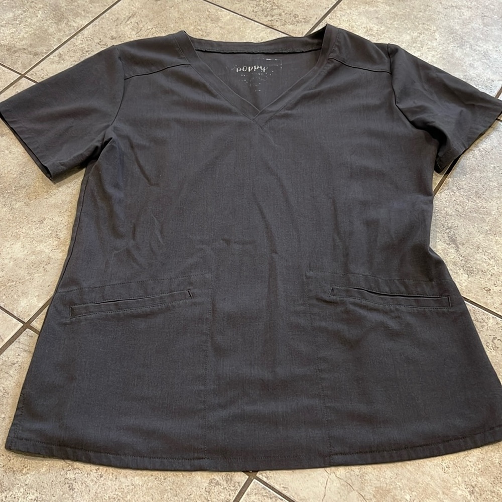 Women’s scrub top
